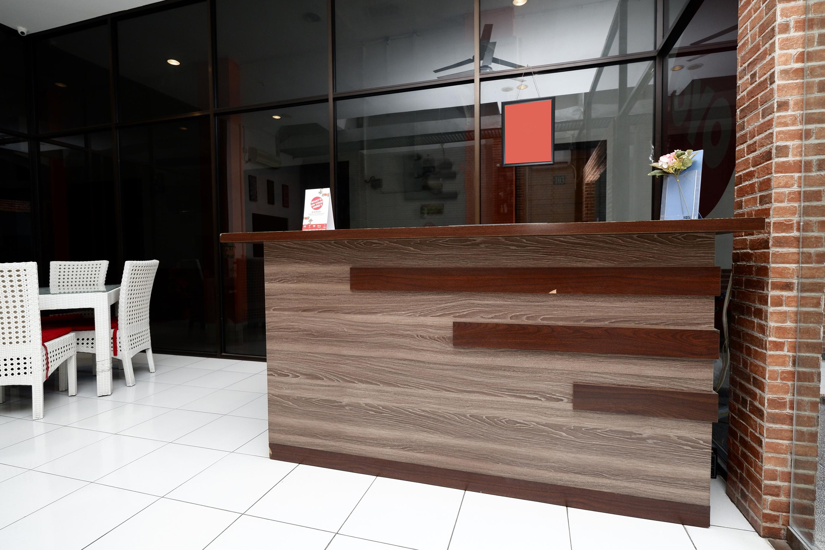 Cozy Centre Simpang Lima Semarang Hotel Bagian luar foto